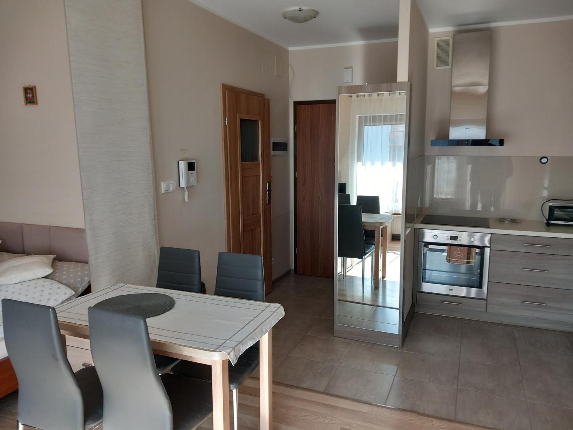 Apartament Jelenia Gora - Cieplice Exterior foto