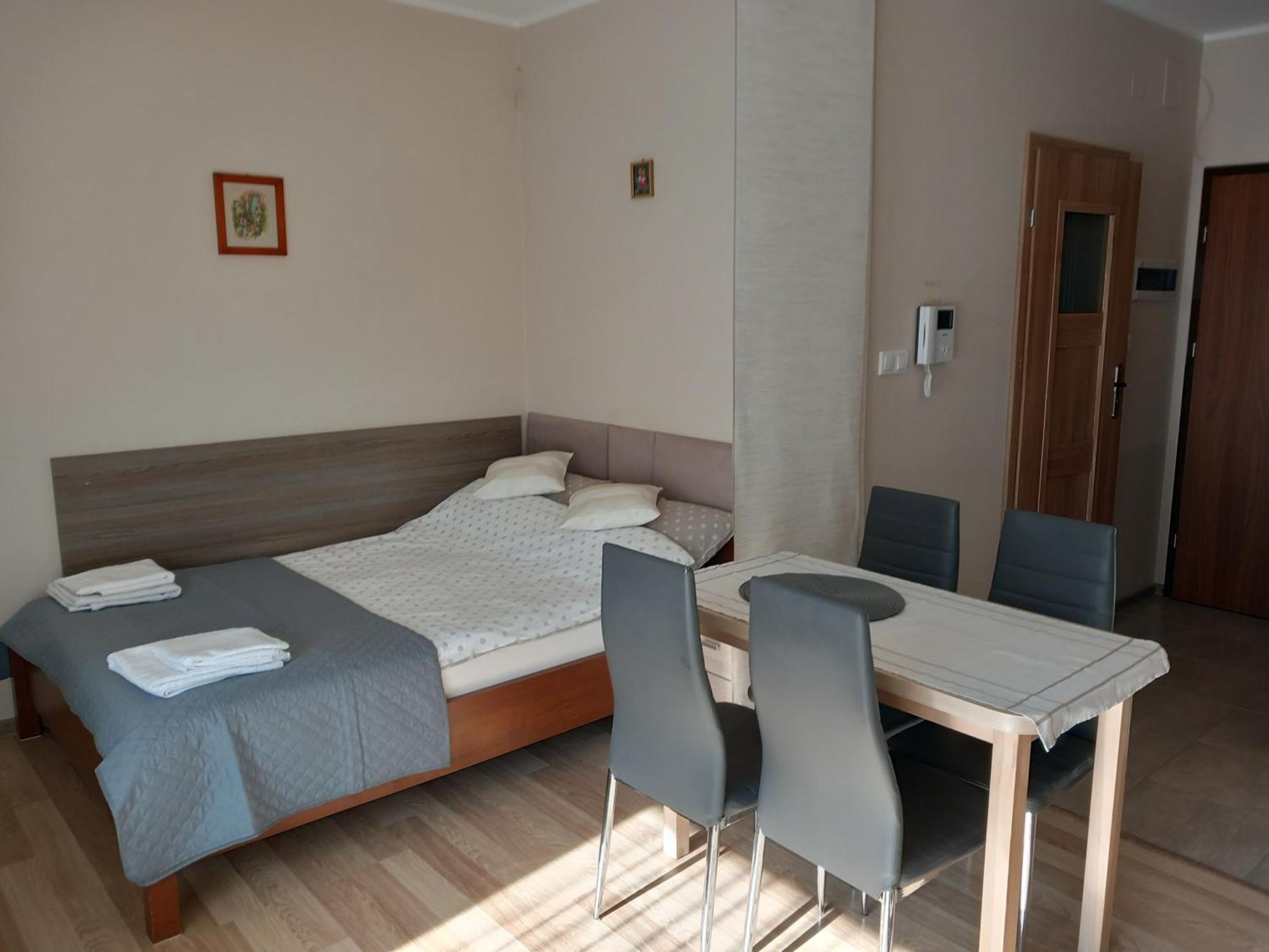 Apartament Jelenia Gora - Cieplice Exterior foto