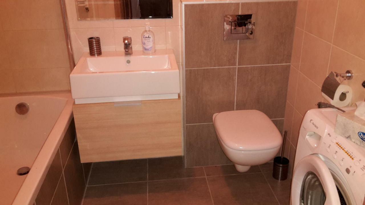 Apartament Jelenia Gora - Cieplice Exterior foto